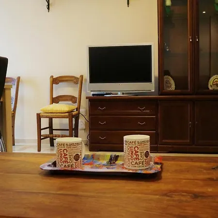 Duplex Centro Parking 公寓